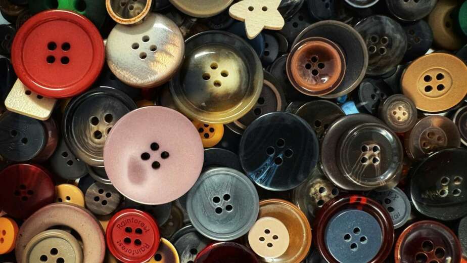 Choose Buttons for Custom Clothing